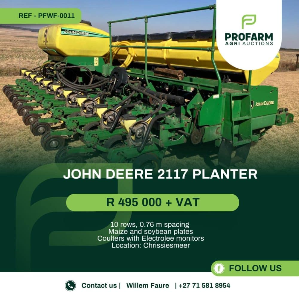 John Deere 2117
